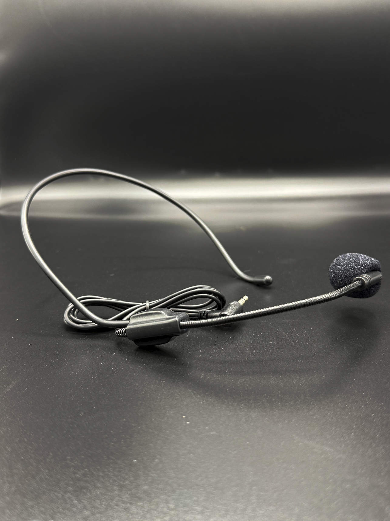 Voice Amplifier with Headset Microphone